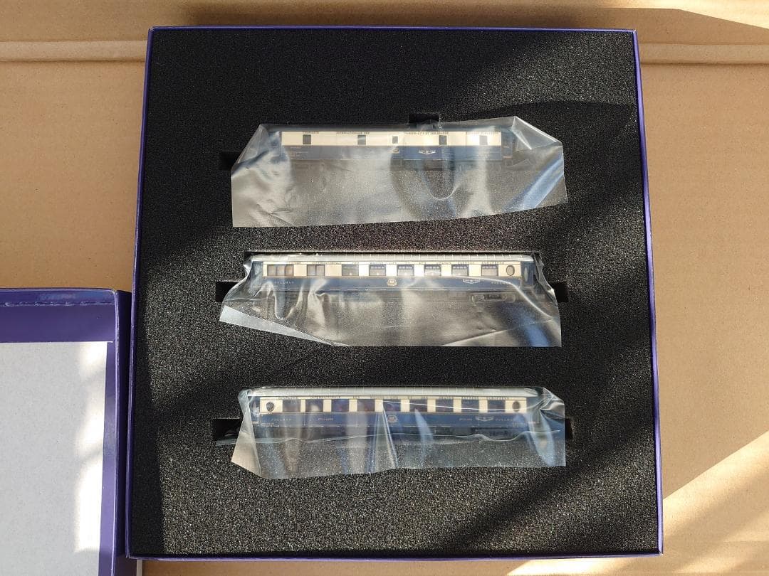 【訳あり】Arnold HN4488・HN4489　「エトワール・デュ・ノール」