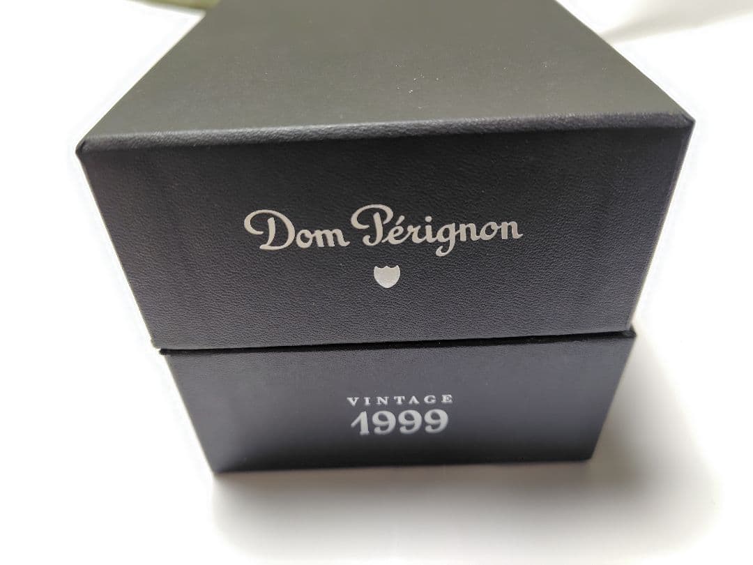 ☆未開封☆ドン・ペリニヨン　特別パッケージ シャンパン 1999年ヴィンテージ