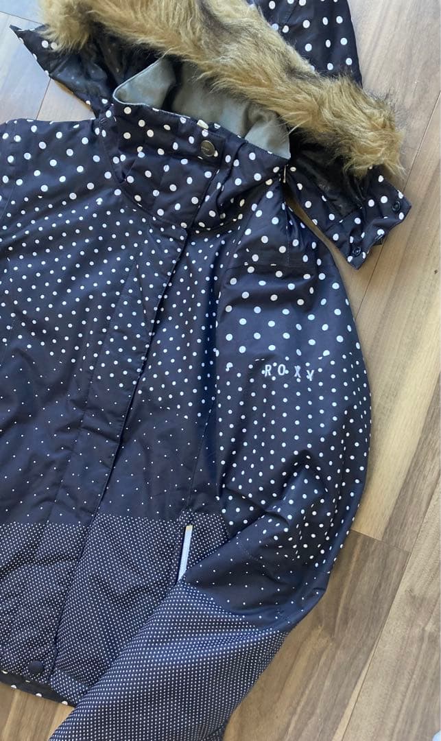 【ROXY】スノーボードウェア　上下セット　M　８K防水　スキーにも