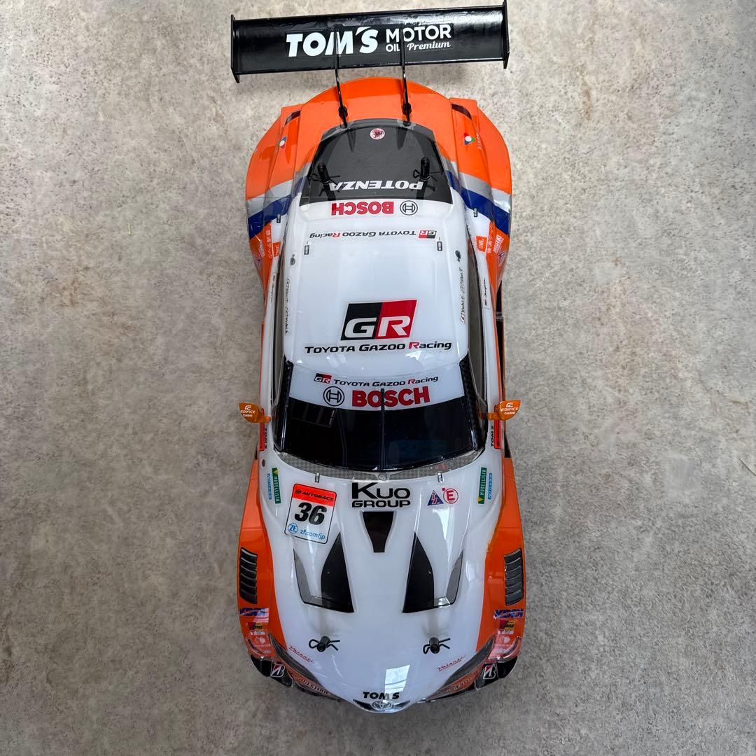 タミヤ TA07Rシャーシ及びau TOM'S GR SUPRAボディ