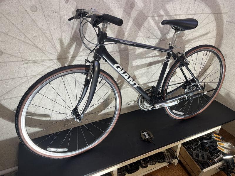 GIANT ESCAPE R3 クロスバイク sizeS　グレーカラー