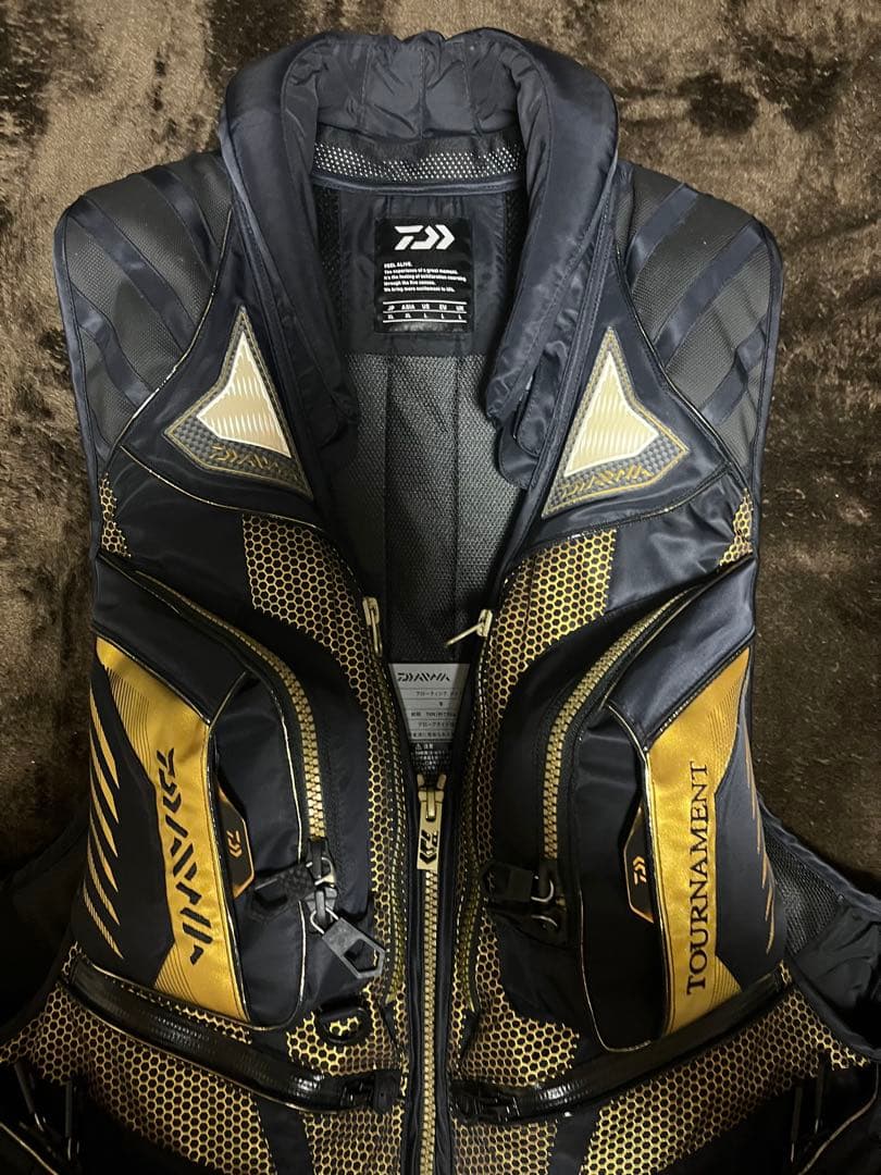 ダイワ トーナメント バリアテックDF-3108T ブラック XL 新品未使用品