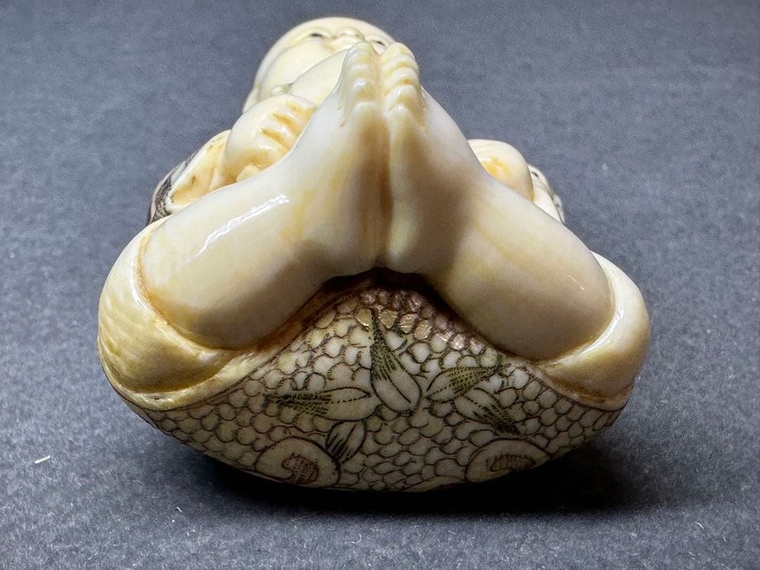 極上　根付　置物　彫刻 細密細工　骨董　アンティーク