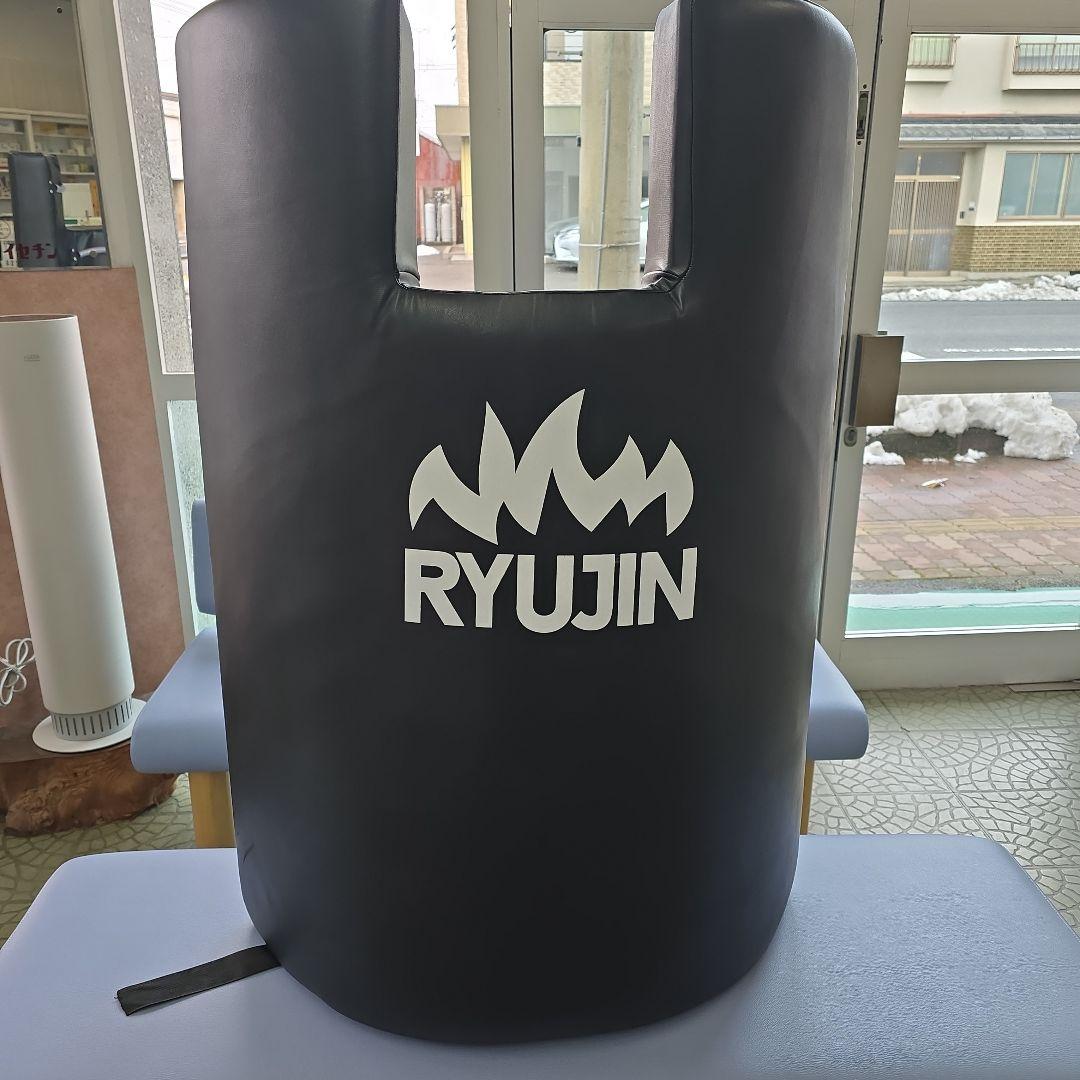 RYUJIN　スーパーダミーミットシールド