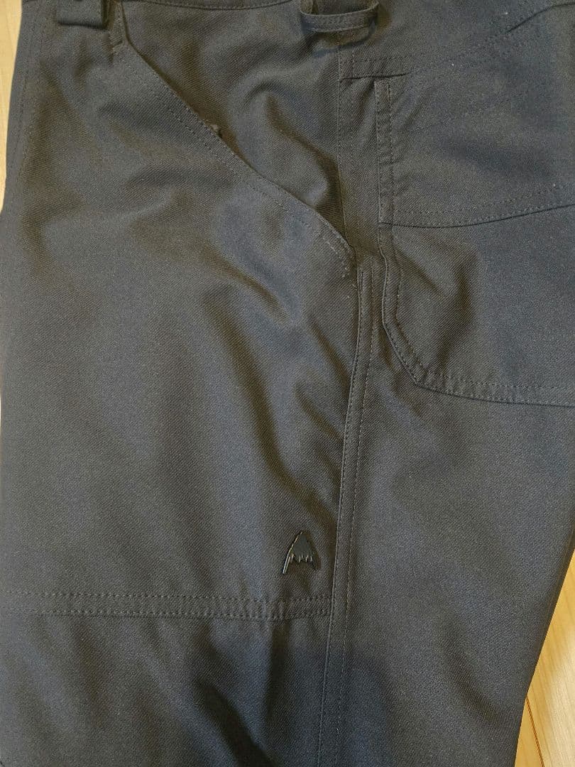 BURTON ブラック スノーボードパンツ