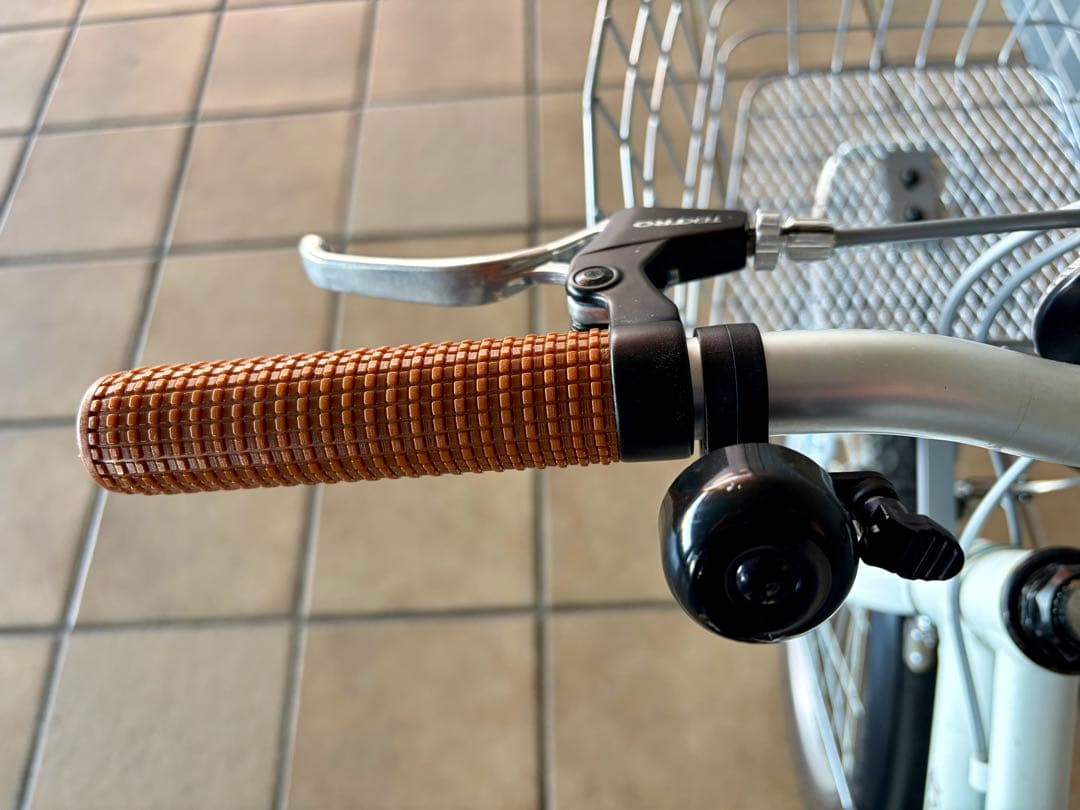 【ぷーぴよちん】【khodaaBloom】22インチ 子供用自転車