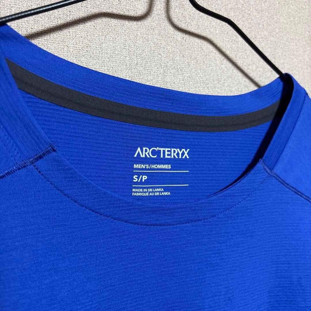 美品 ARC'TERYX ブルー 長袖 Tシャツ ロンT