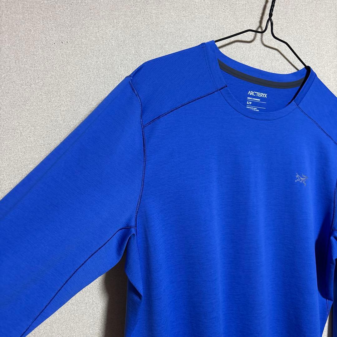 美品 ARC'TERYX ブルー 長袖 Tシャツ ロンT