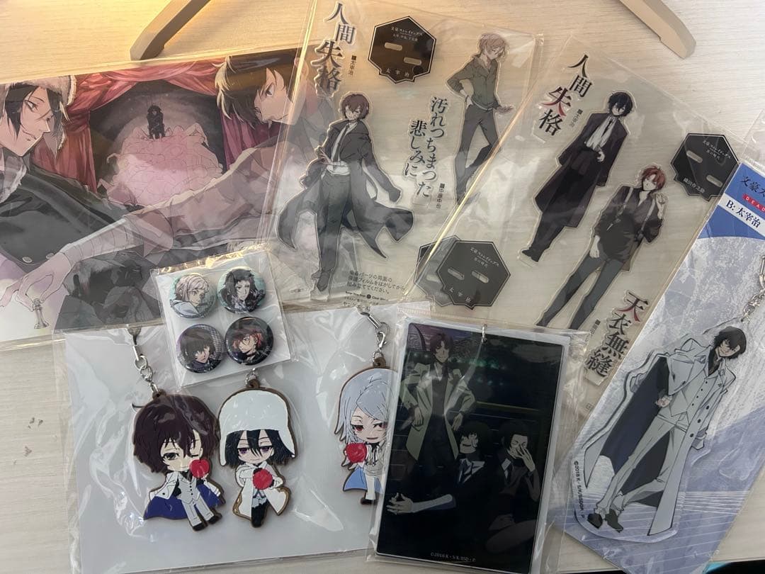 文豪ストレイドッグス限定版グッズセット！アクリルキーホルダーセット 3個