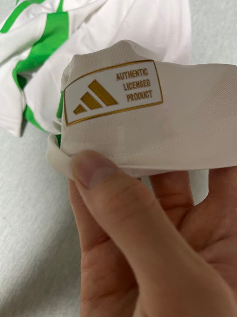 イタリア代表オーセンティック正規品元値17600円大幅な値下げあり‼️