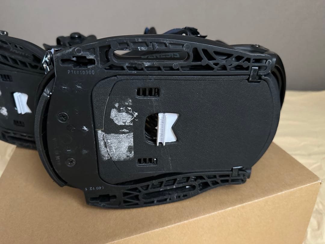 【A810】バートン　ジャネシスEST Mサイズ