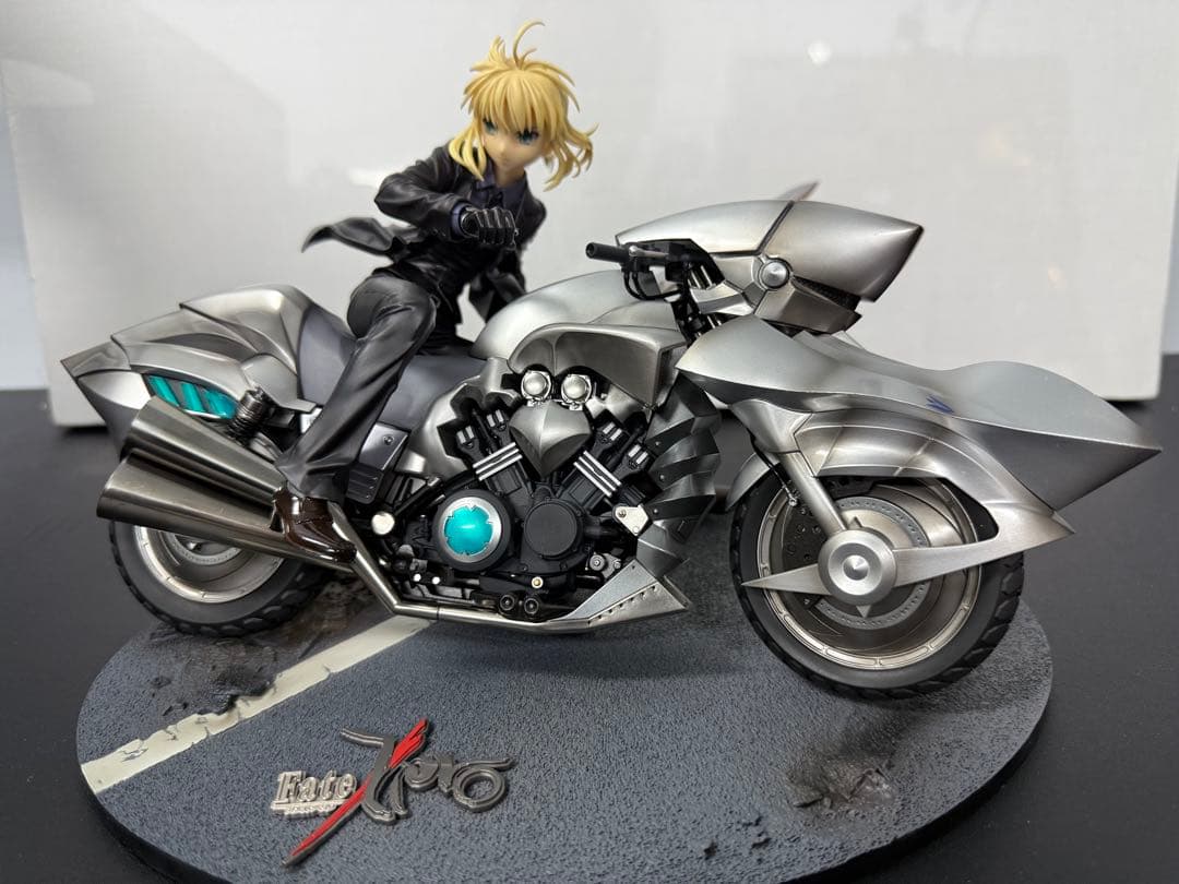 フィギュア セイバー＆セイバー・モータード・キュイラッシェ Fate/Zero
