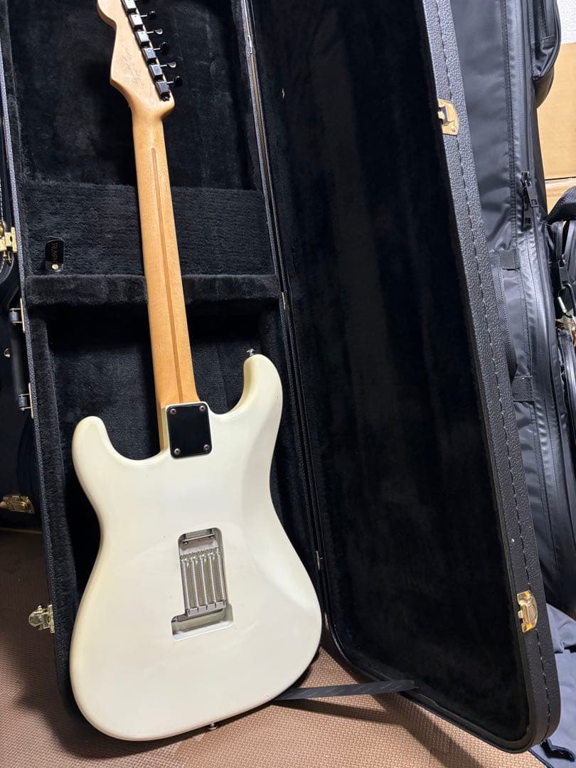 Art Tech ストラトキャスター