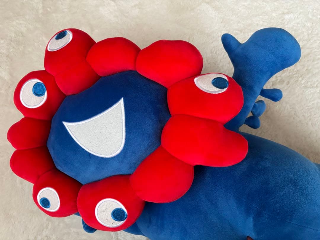 ミャクミャクくじ1等と3等の2体セット