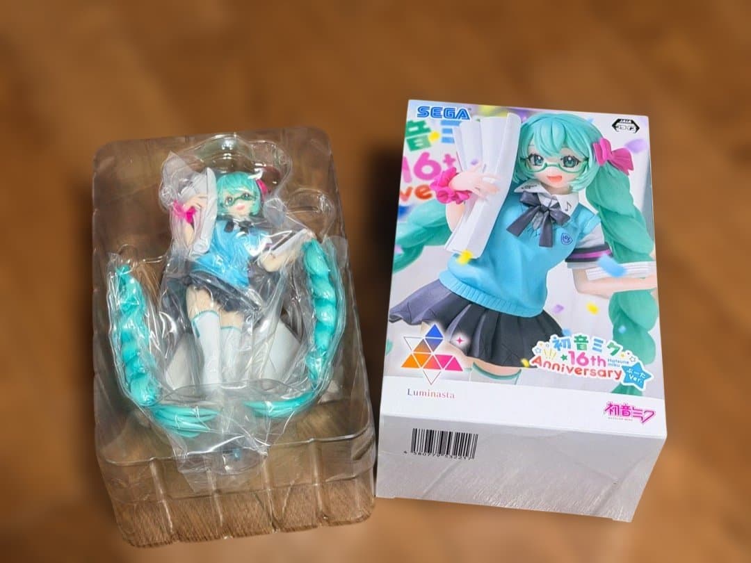 初音ミク フィギュア11点とグッズ12点セット まとめ売り