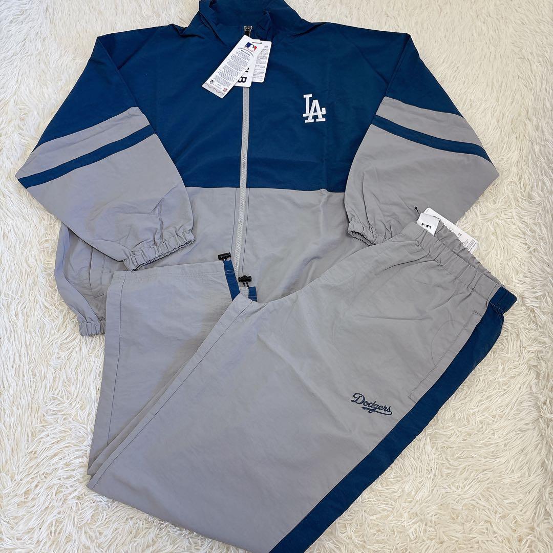 専用 未使用　ロサンゼルス　ドジャース　セットアップ　ドロップショルダー