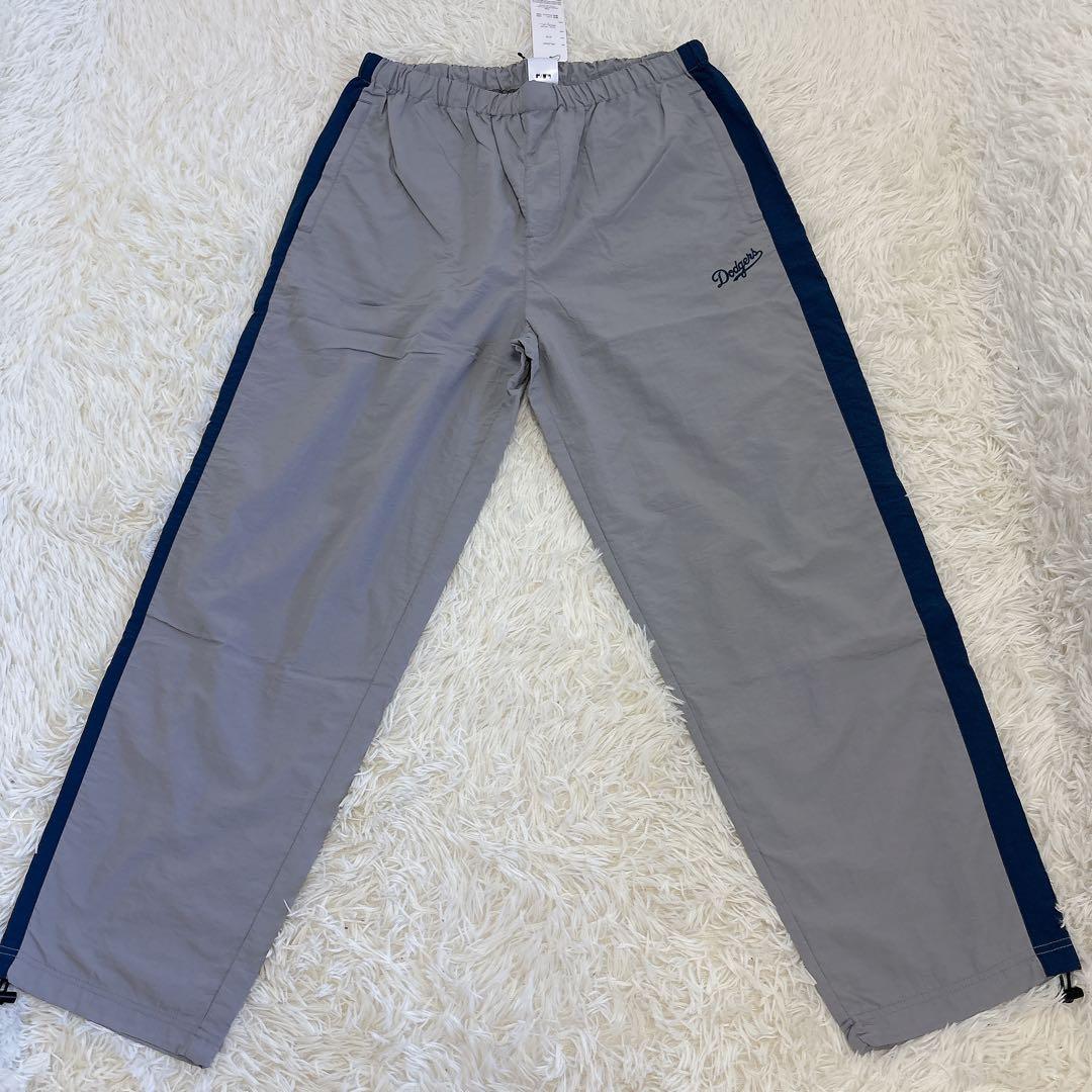 専用 未使用　ロサンゼルス　ドジャース　セットアップ　ドロップショルダー