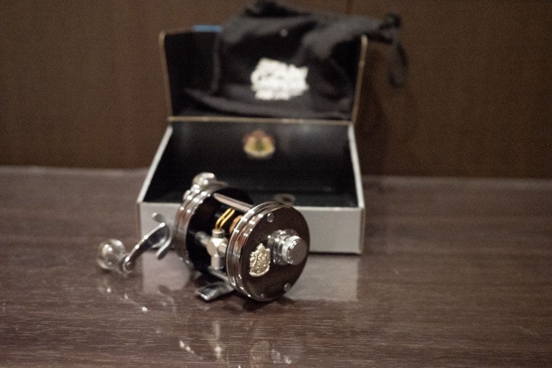 ク*ー様 Ambassadeur 2600C Elite ベイトリール