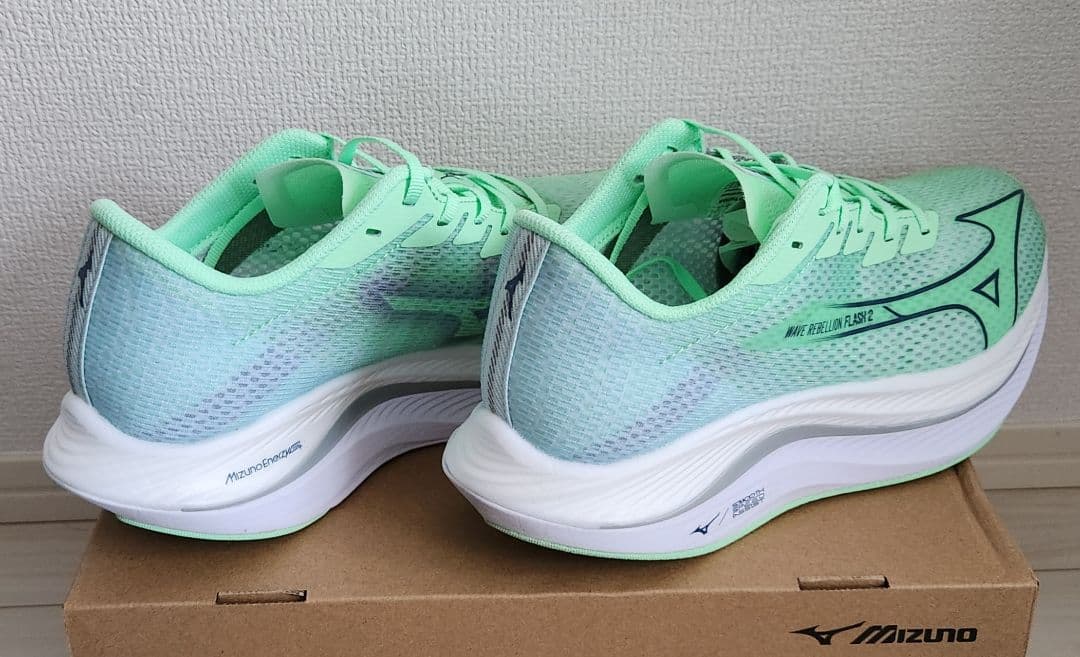美品☆ミズノ☆ウエーブリベリオンフラッシュ2 ランニング メンズ 26,5cm