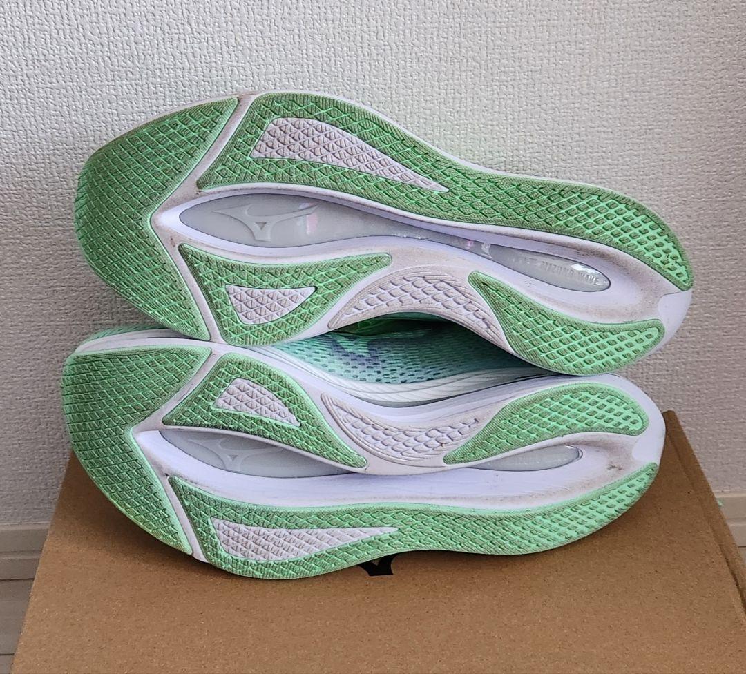 美品☆ミズノ☆ウエーブリベリオンフラッシュ2 ランニング メンズ 26,5cm