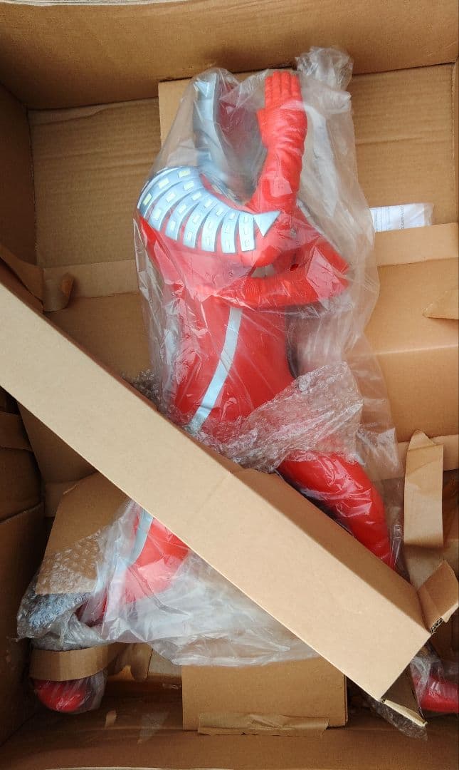 ハイバーホビー誌上限定ソフビ　ウルトラセブン１メートルフィギュア