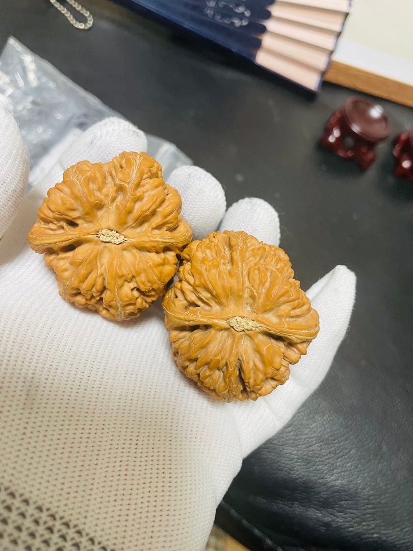 ❤️No.425遊ぶクルミ　文玩核桃 精配大粗筋（夫妻对拜，座山雕） 异形希少