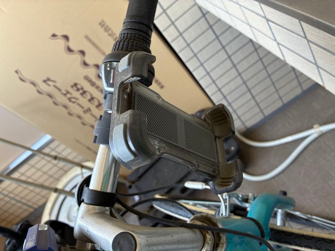 RENAULT クロスバイク AMPP300 ライト付き