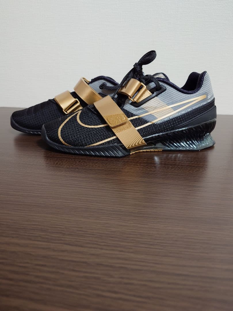 ツーちゃめためた 新品 NiKe Romaleos4 28.5cm