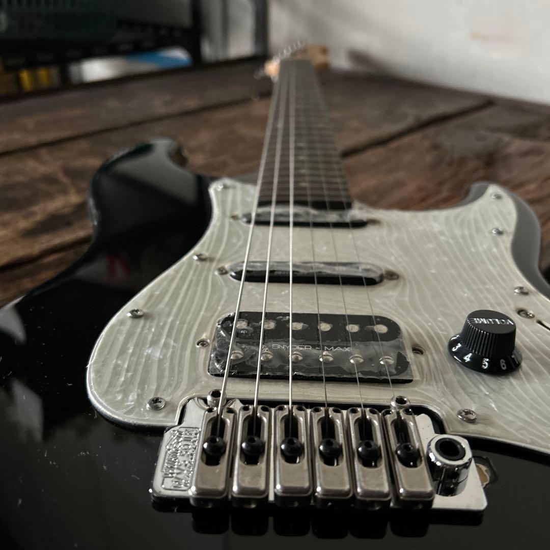 Elioth s305 ストラトキャスタータイプ