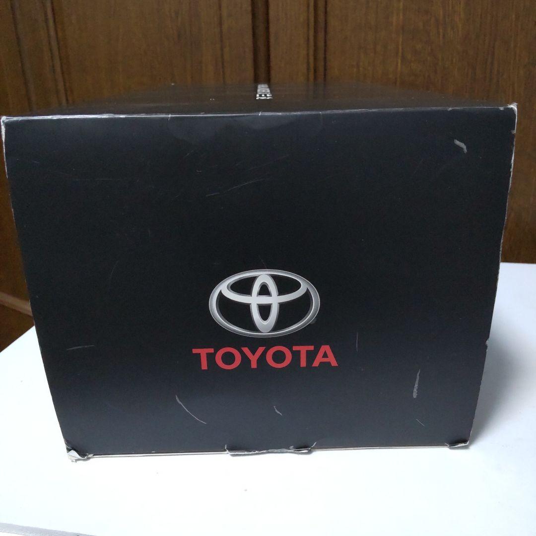 トヨタ ハイランダー ヴァンガード ブラック 1/18 中国トヨタ