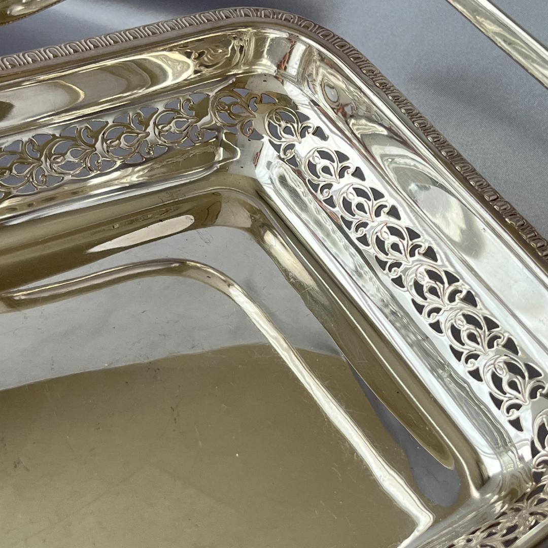 【英国】ピアスのバスケット / フルーツスタンド【シルバープレート】