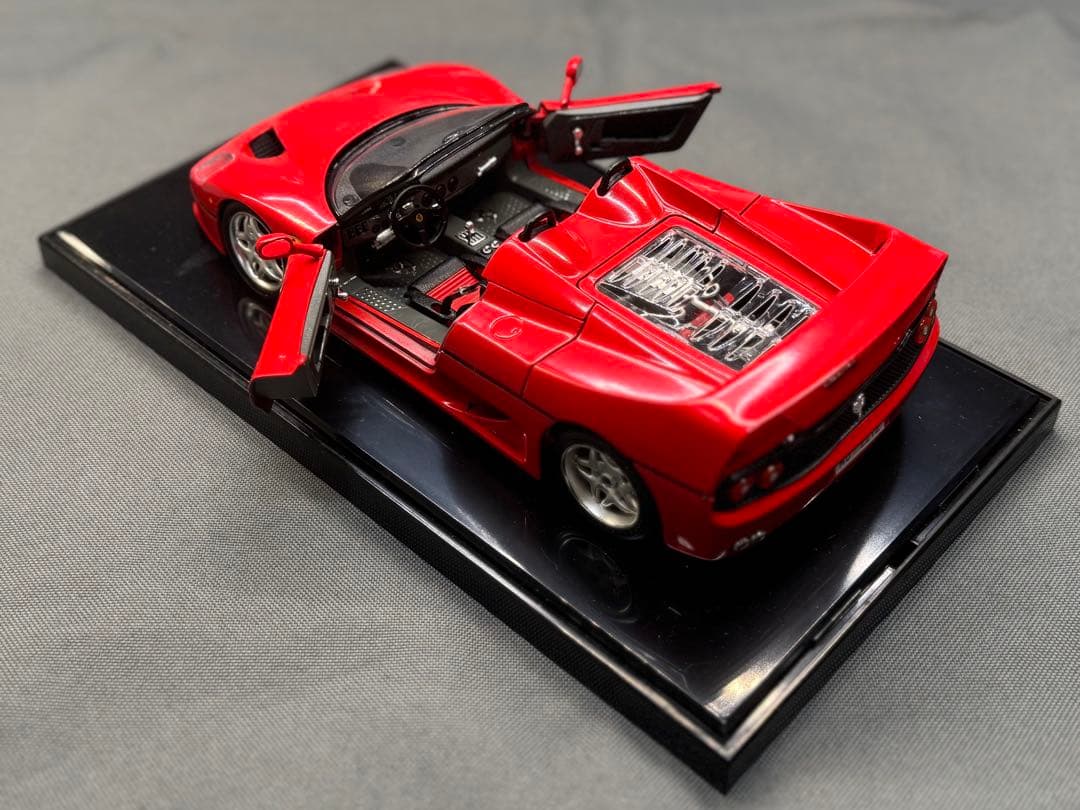 Ferrari F50 1/18 スケール ミニカー