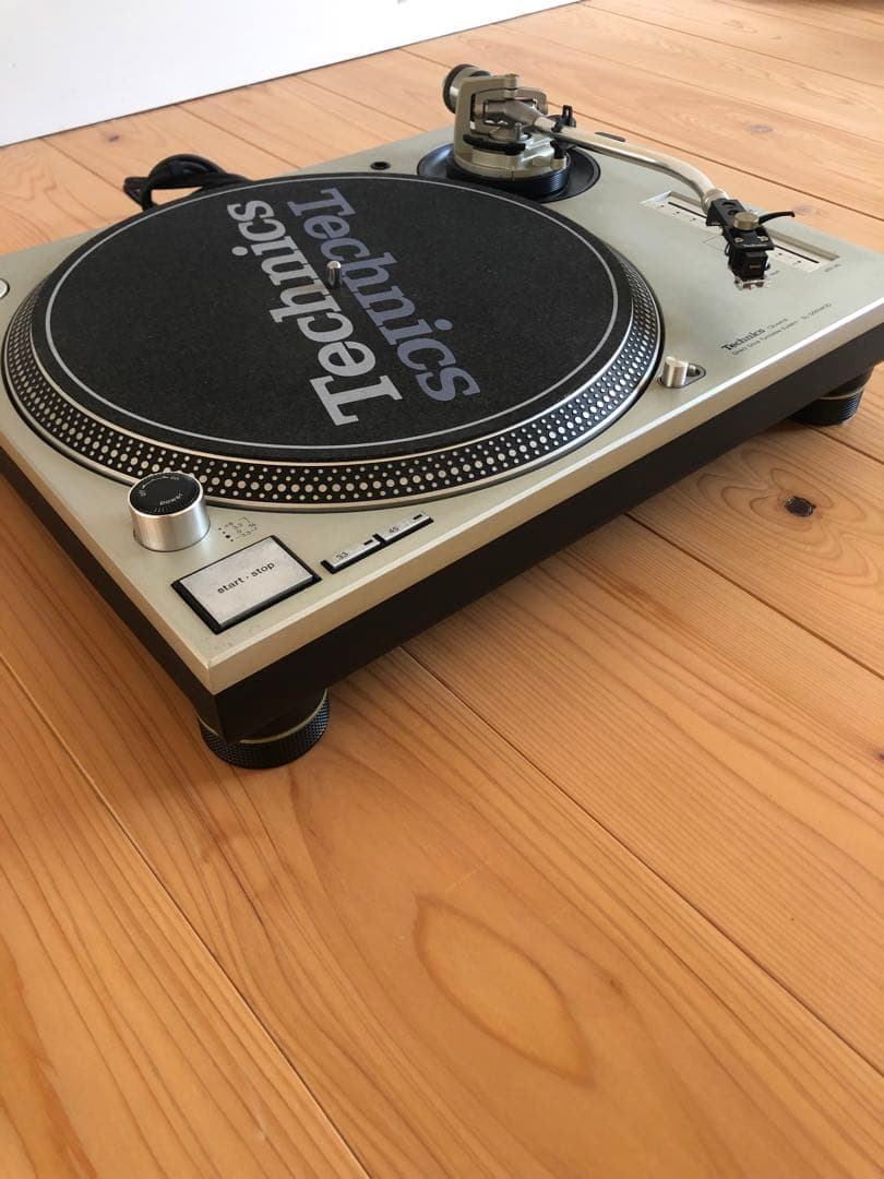 Technics SL-1200 MK-3Dターンテーブル