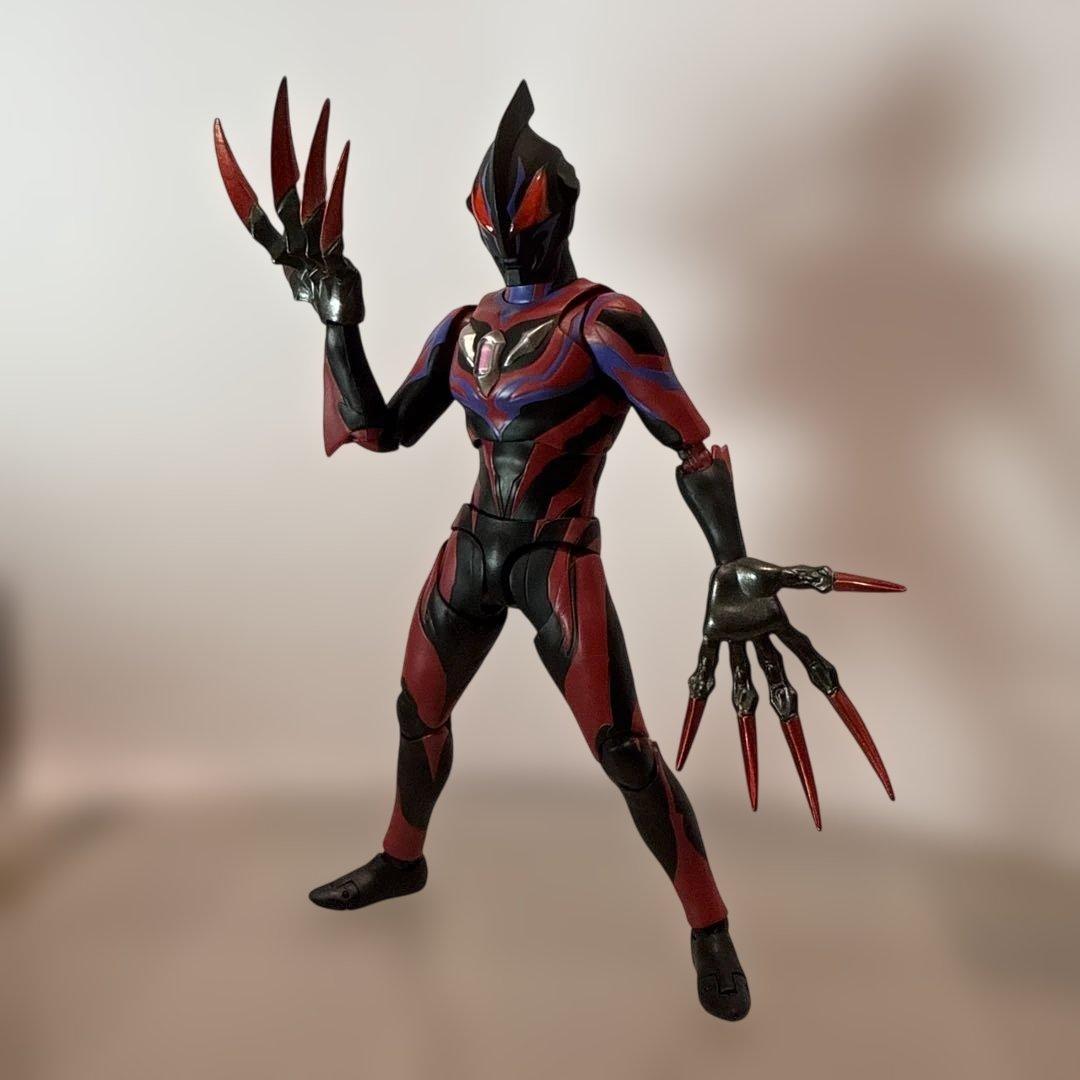 ジードダークネス　S.H.フィギュアーツ　カイザーベリアル