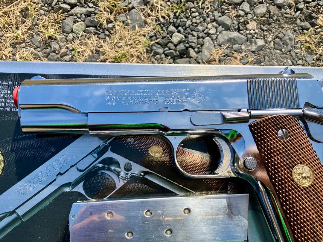 東京マルイ製　ガスブローバックハンドガン M1911A1 ニッケルフィニッシュ