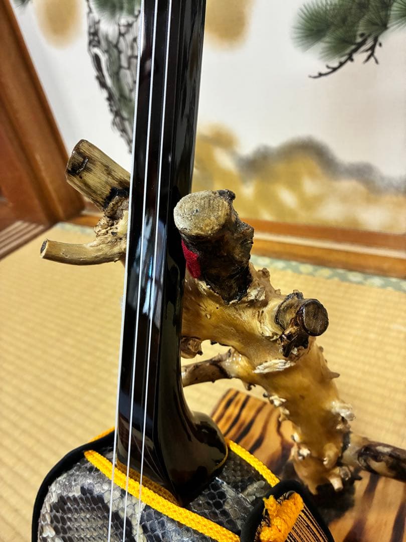 沖縄三線！黒木上質カマゴン！江戸与那城型！本張り【一枚張り】