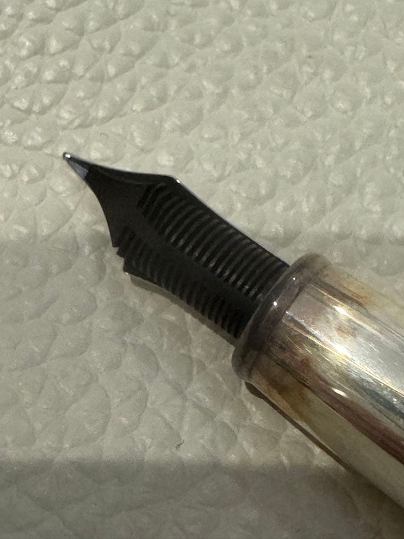 アウロラ　万年筆　オチェアーノ・グラチアーレ・アルティコ