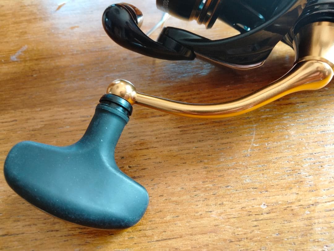 ダイワ23レガリスLT3000-CXH 美品