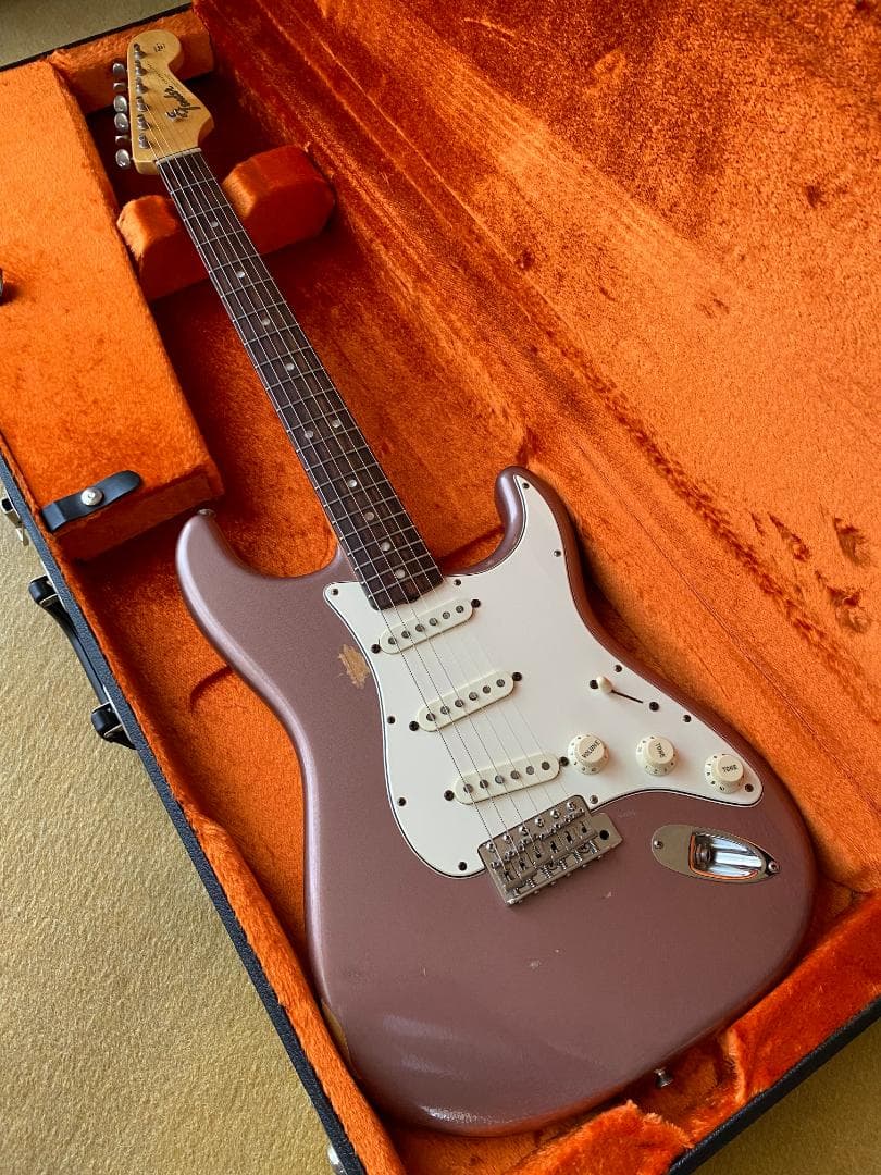 Fender New American Vintage 1965ストラト