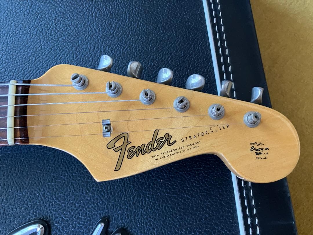 Fender New American Vintage 1965ストラト