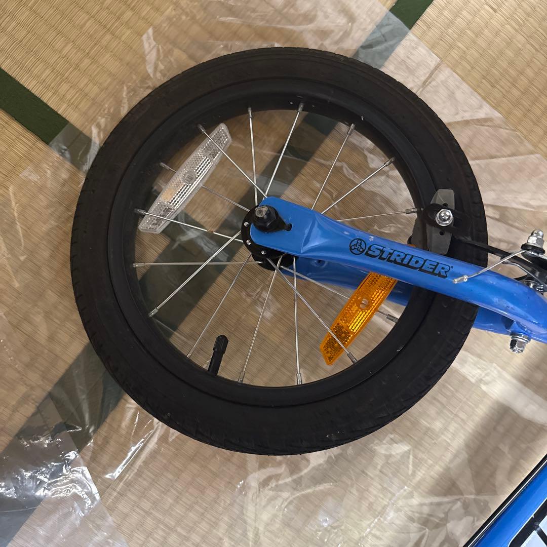 STRIDER バランスバイク 青　14X ペダルあり