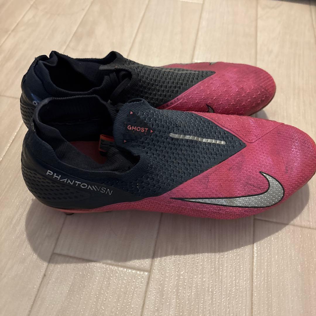 Nike Phantom ビジョンACCサッカーシューズ ピンク/黒28cm