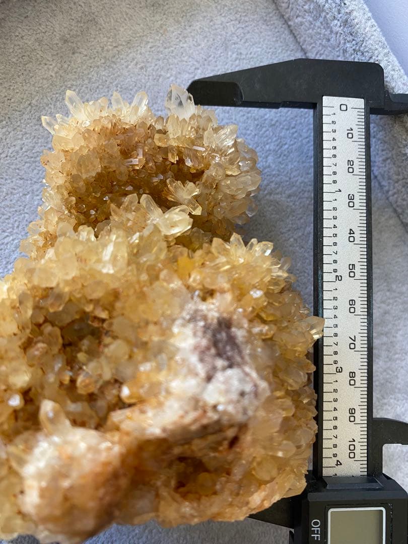 T1014スパングル★特価★シトリンクォーツ　キラキラ原石大きめクラスター