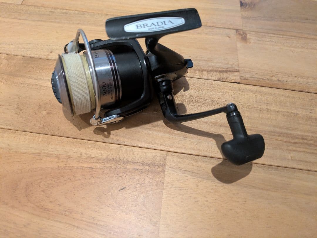 Daiwa BRADIA スピニングリール 3000