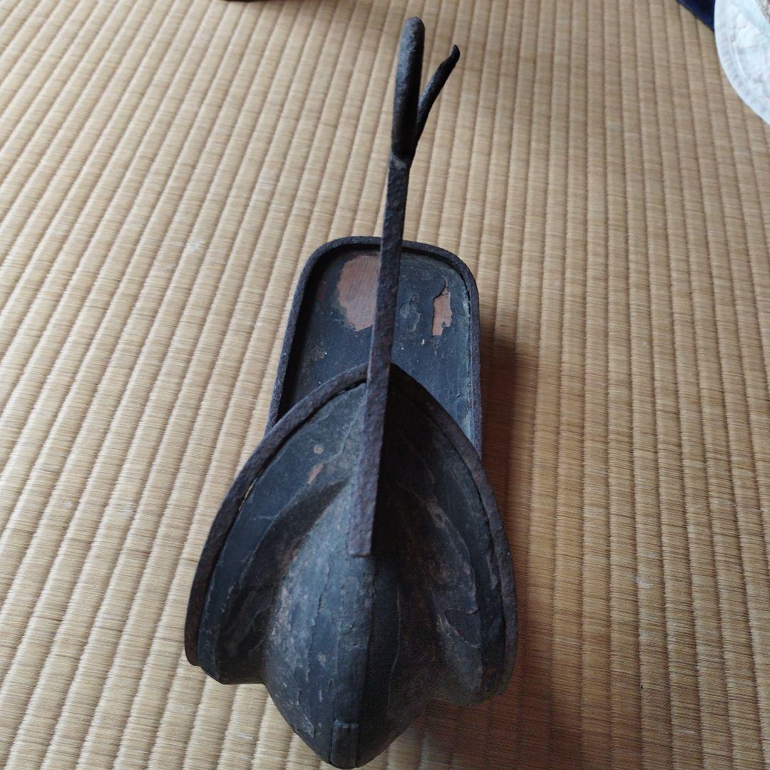 中世の鐙と小鼓（入手困難）