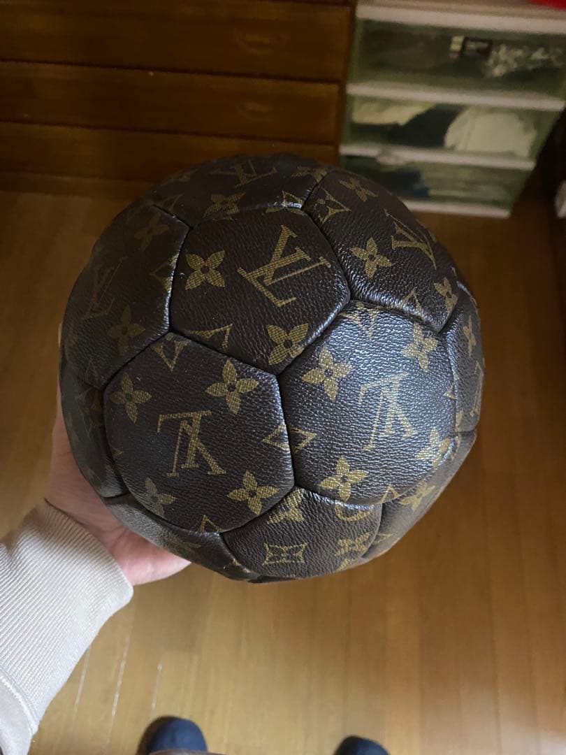 ルイ・ヴィトン サッカーボール 北京オリンピックモデル
