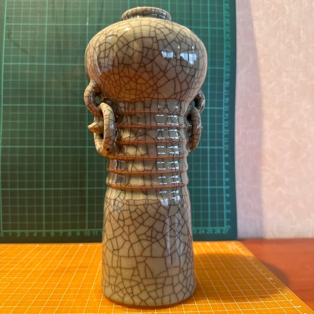 中国美術　哥窯(かよう) 花瓶です