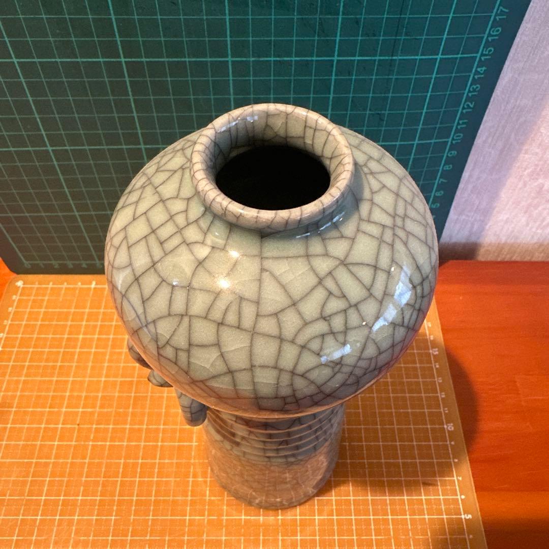 中国美術　哥窯(かよう) 花瓶です