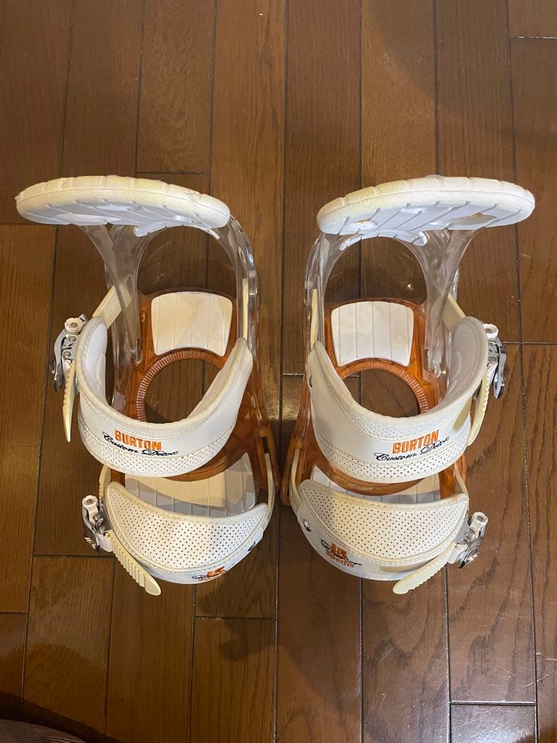 Burton Custom DXビンディング スケルトン Mサイズ