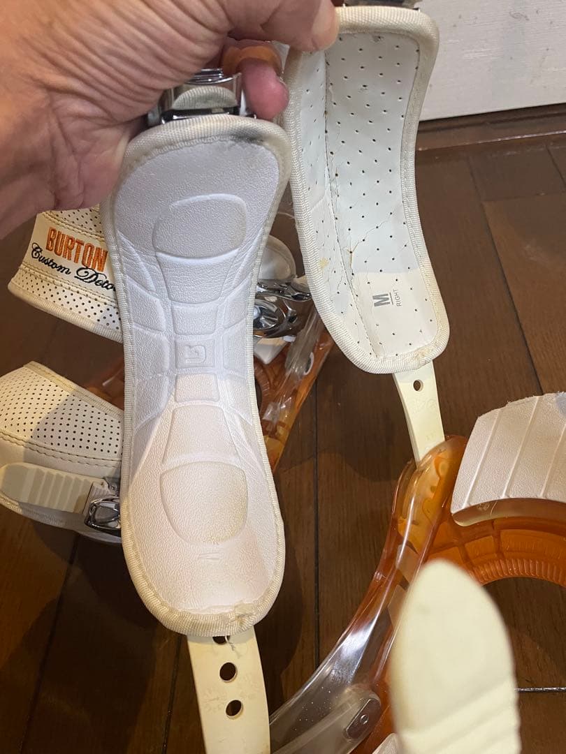 Burton Custom DXビンディング スケルトン Mサイズ